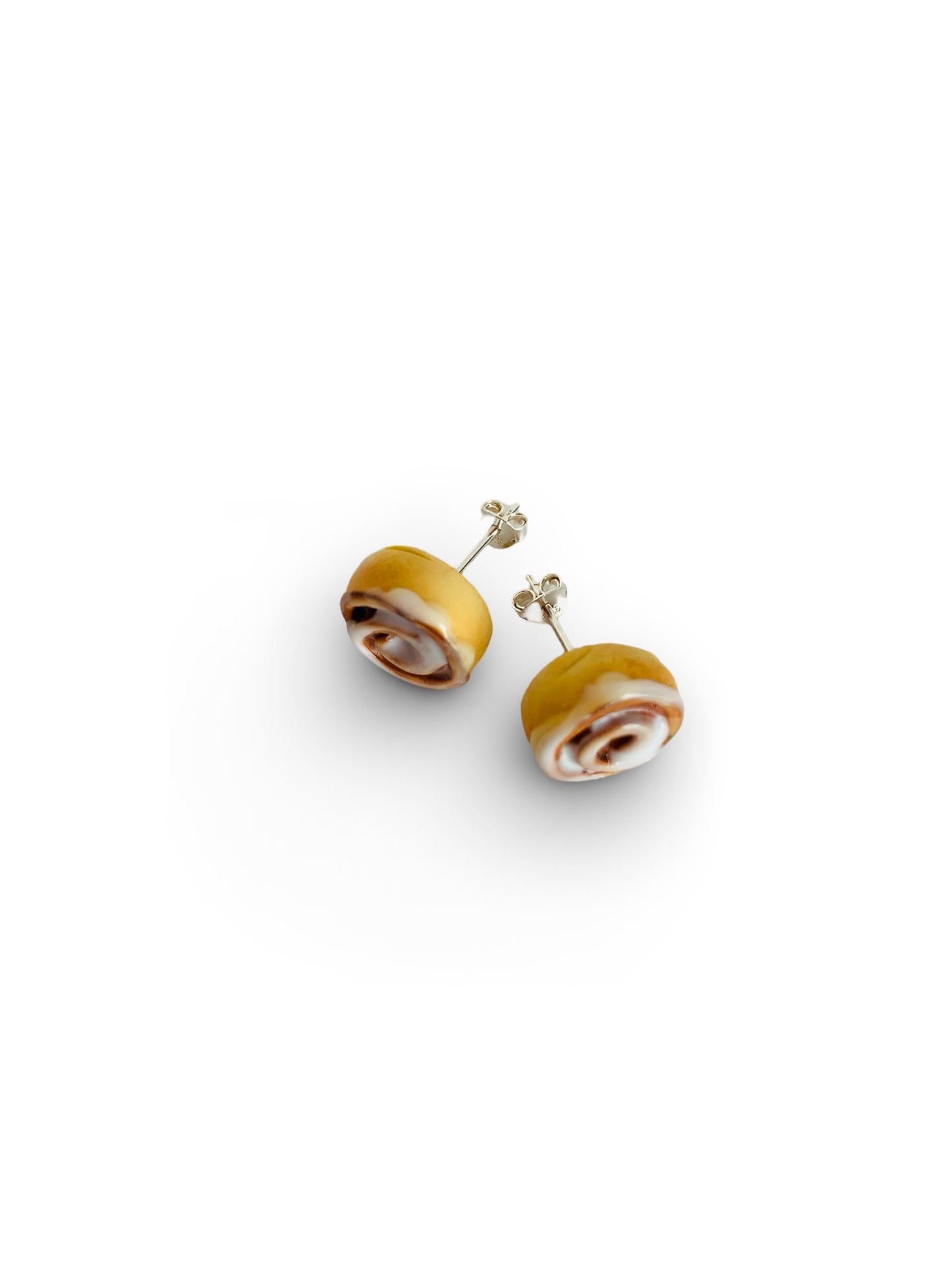 Pretzel Stud Earring