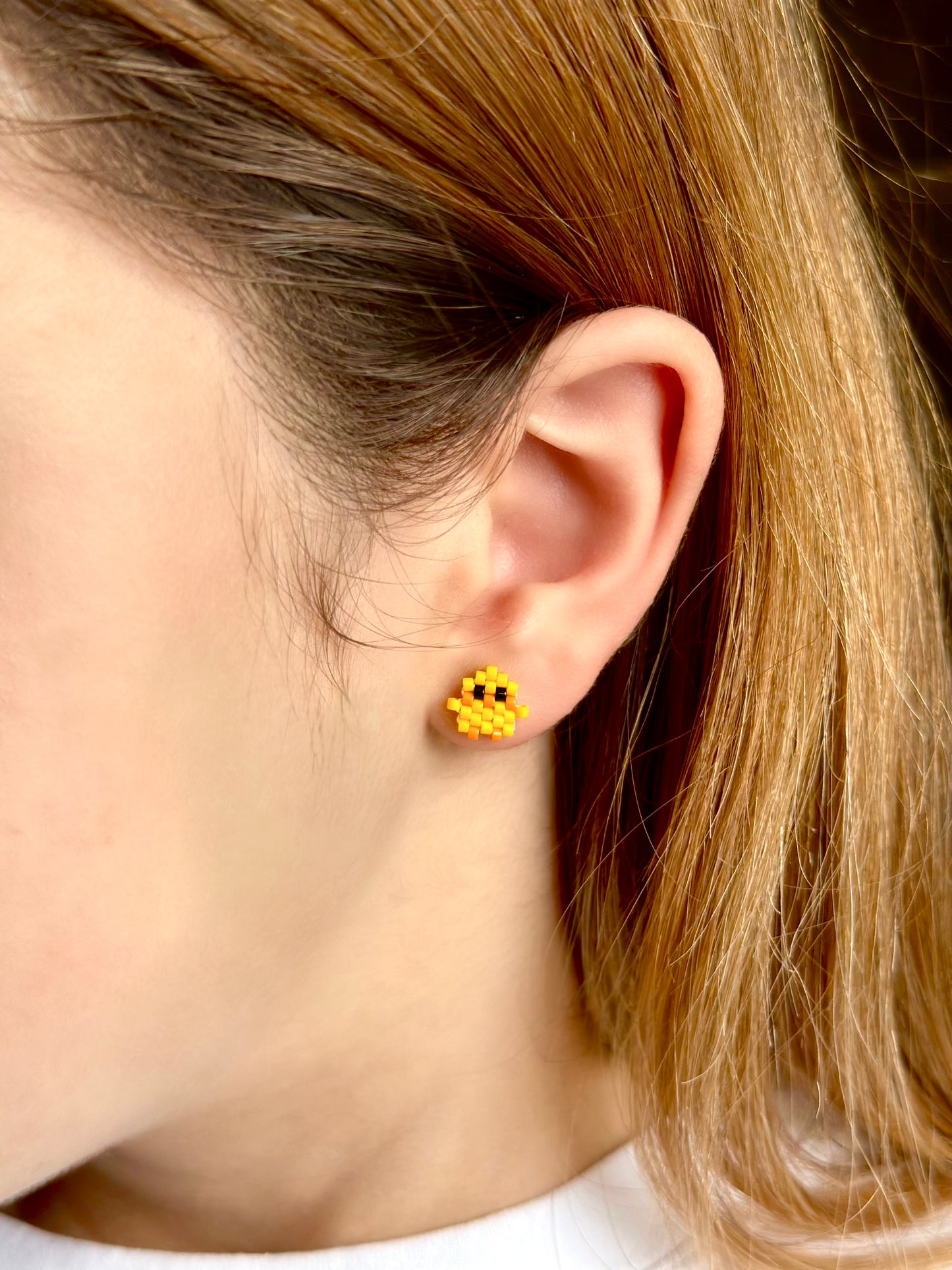 Miyuki Chick Silver Stud Earring