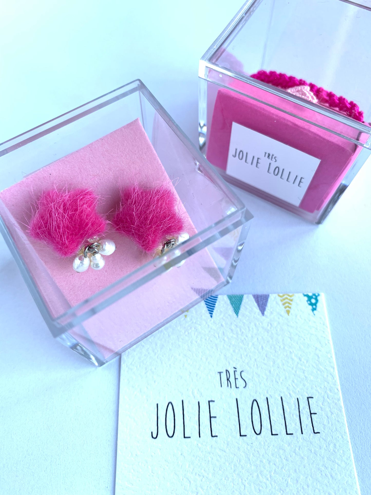 Pearl Feather Star Clip Earrings - Magenta